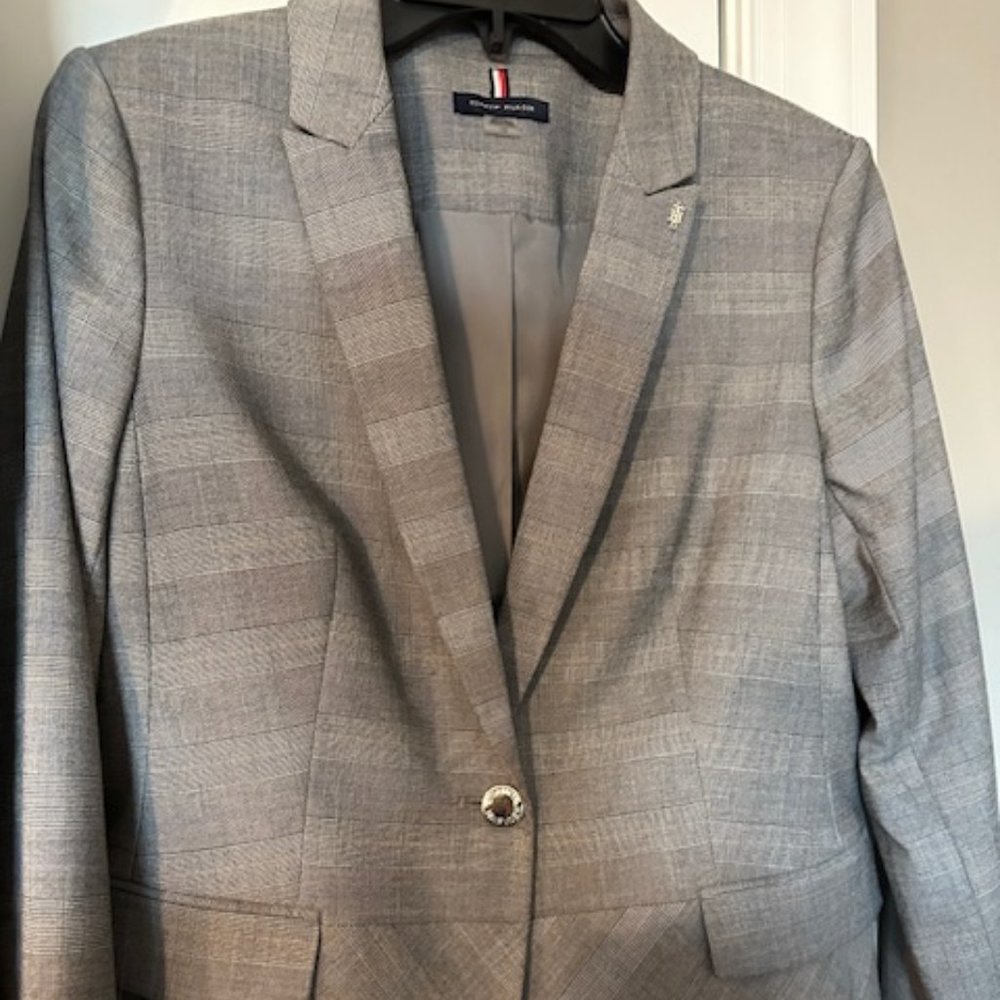 TOMMY HILFIGER  GLEN PLAID JACKET.